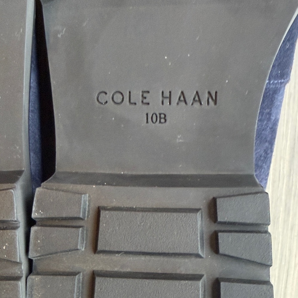 Cole Haan Women's Navy Lug Sole Penny Loafers Size 10 B - Picture 6 of 6